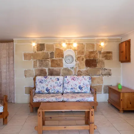 Massive Pool Area With Views, Wifi With Bbq By 360 Estates Apartment Mellieħa