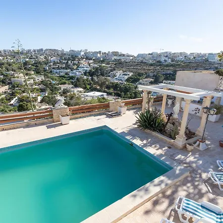Massive Pool Area With Views, Wifi With Bbq By 360 Estates * Mellieħa