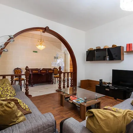 Massive Pool Area With Views, Wifi With Bbq By 360 Estates Mellieħa