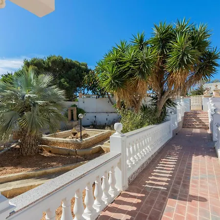 Massive Pool Area With Views, Wifi With Bbq By 360 Estates Mellieħa