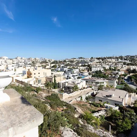 Massive Pool Area With Views, Wifi With Bbq By 360 Estates Mellieha