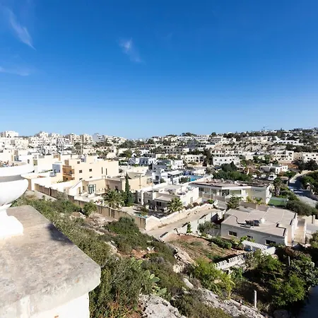 Massive Pool Area With Views, Wifi With Bbq By 360 Estates Mellieħa