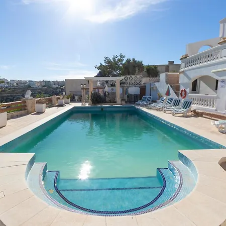 Apartment Massive Pool Area With Views, Wifi With Bbq By 360 Estates *