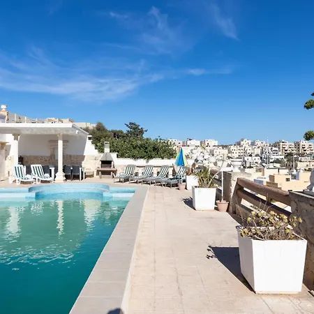 Apartment Massive Pool Area With Views, Wifi With Bbq By 360 Estates Mellieha