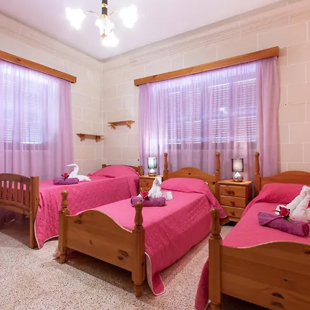 Massive Pool Area With Views, Wifi With Bbq By 360 Estates Apartment