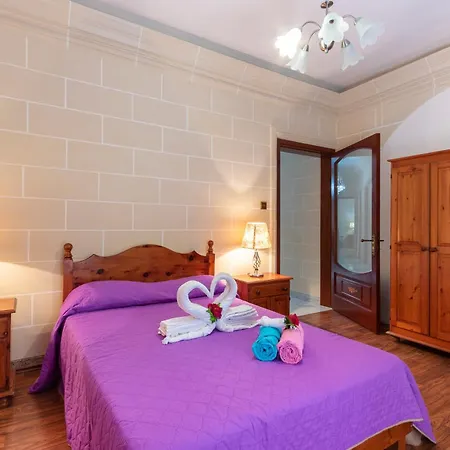 Massive Pool Area With Views, Wifi With Bbq By 360 Estates Apartment